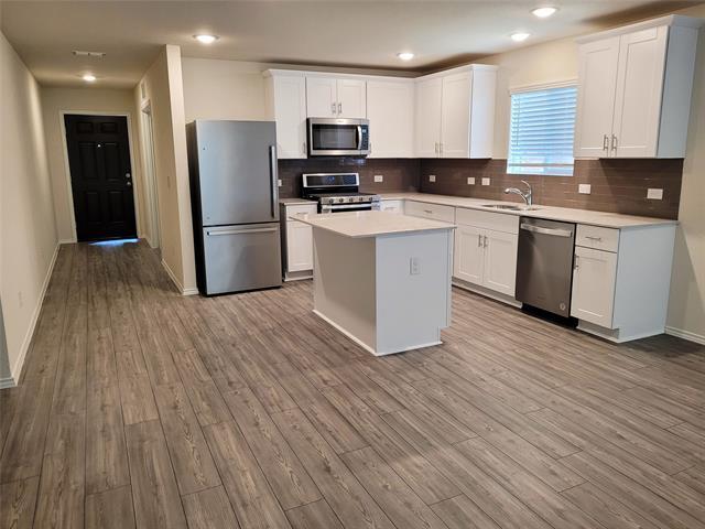 Photo - 1049 Knightly Ln