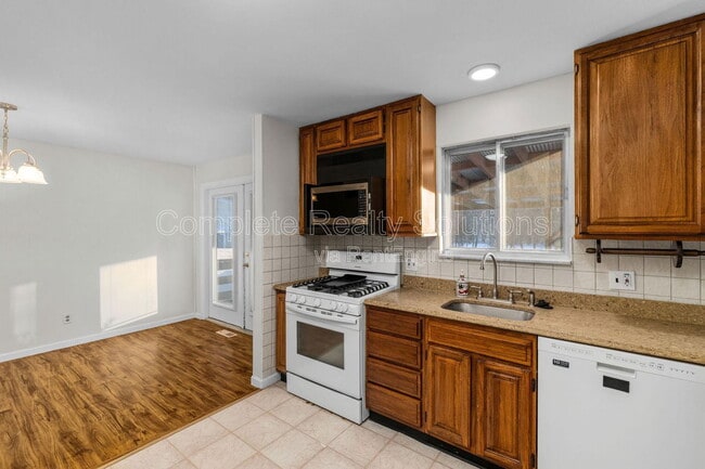 Photo - 12006 Glenpark Dr