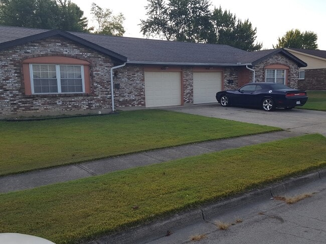 4315 Forestview Ct Unit 1
