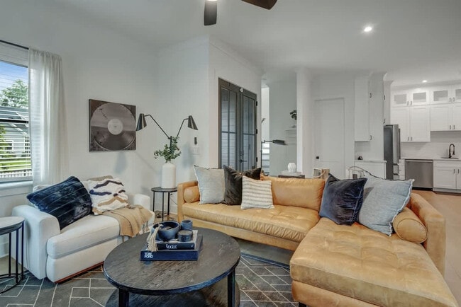 Photo - 5816 Morrow Rd Unit ID1051667P