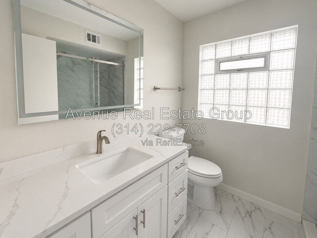 Photo - 7114 Clayton Ave