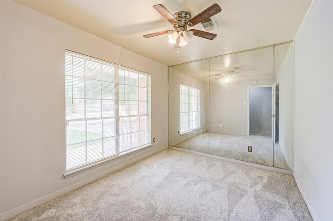 Photo - 7214 Mobud Dr