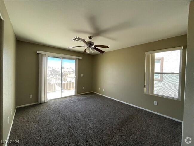 Building Photo - 717 Fort Mandan Ct Rental