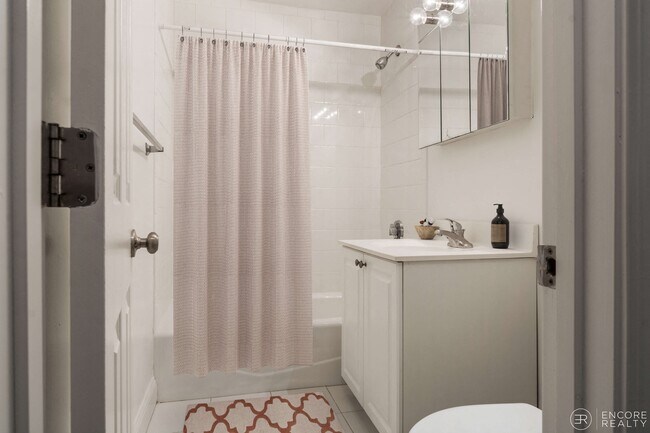 Photo - 118 Edgemere Rd Unit 11