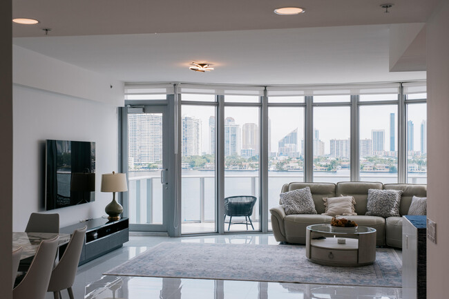 Photo - 17301 Biscayne Blvd Condo Unit 811