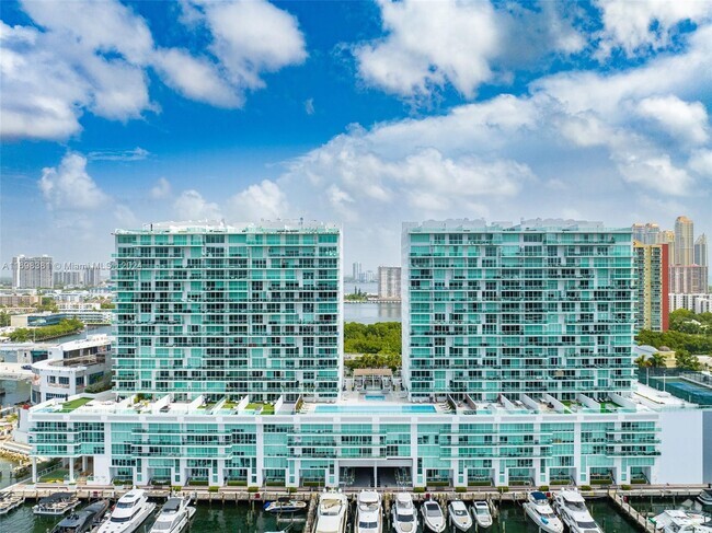 Building Photo - 400 Sunny Isles Blvd Unit 1408 Rental