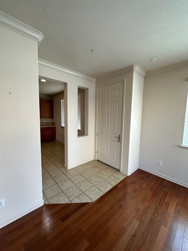 Photo - Beautiful 3 Bedroom Lincoln Condo!