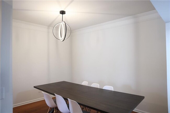 200 Renaissance Pkwy NE Unit 306