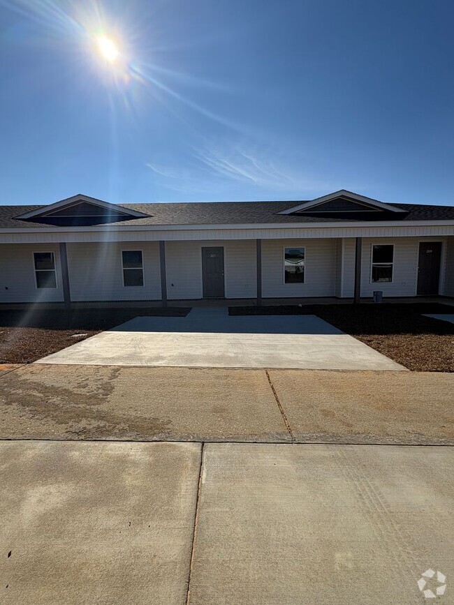 Building Photo - Southern Winds!!! New Construction Rental