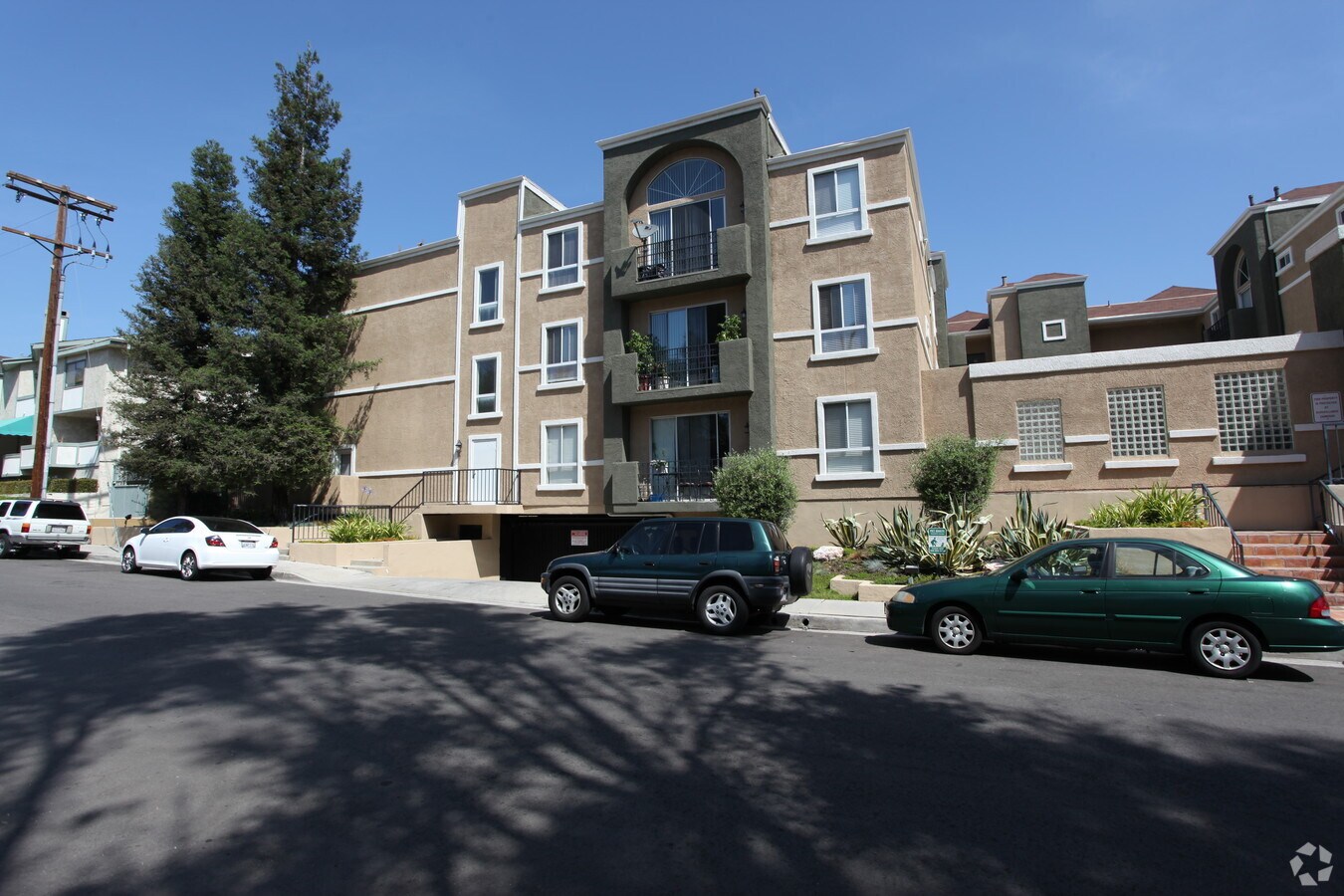 Photo - Del Valle Apartment Homes