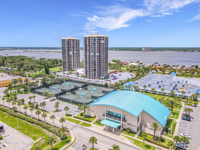 Photo - 1 Oceans W Blvd Unit 1A5