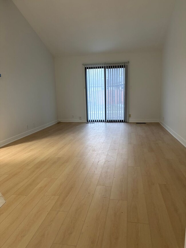 Photo - Charter Homes 312-314 Unit 314