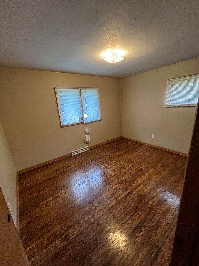 Building Photo - 1620 Guernsey Ct