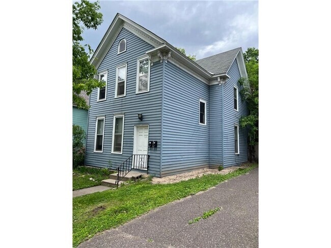 Building Photo - 691 Conway St Rental