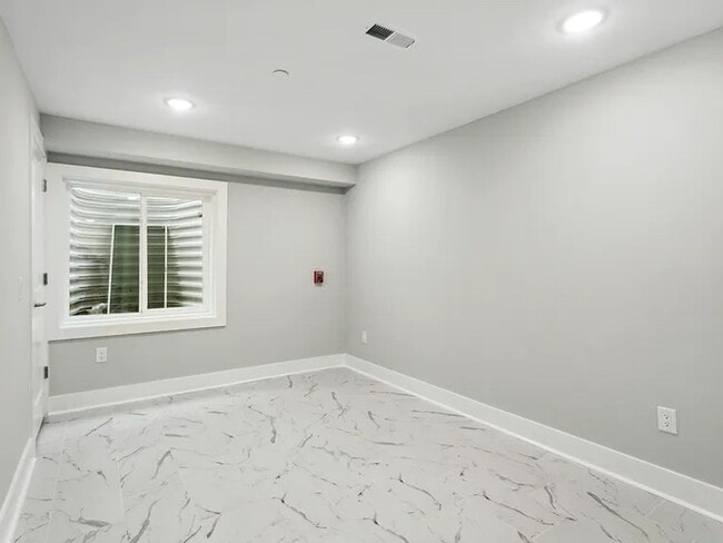Photo - 2120 Berges St Unit 1