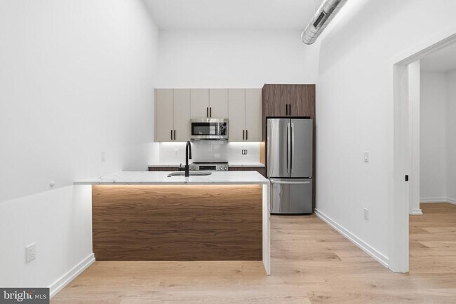 Building Photo - 1232 Chancellor St Unit 4C