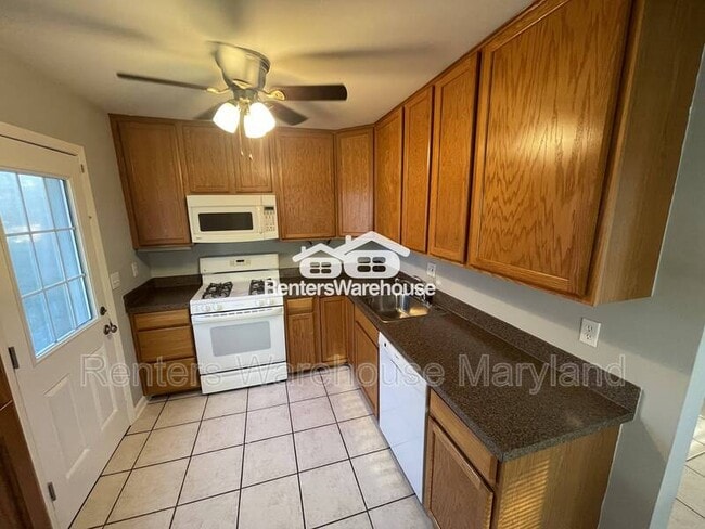 Photo - 20 Stewarton Ct