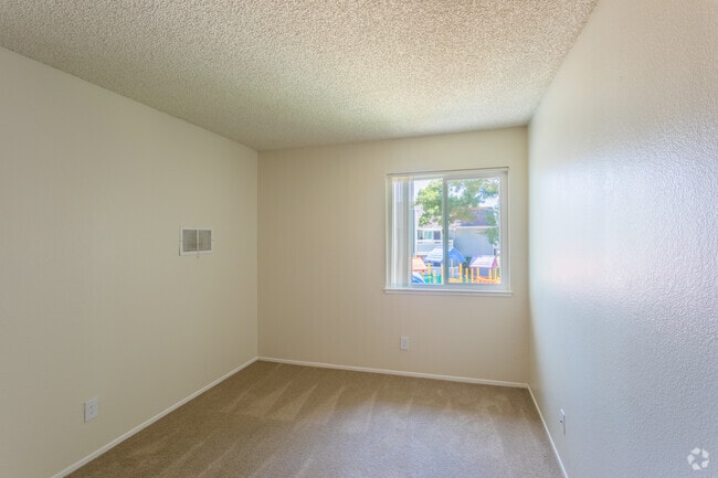 2BR, 1BA