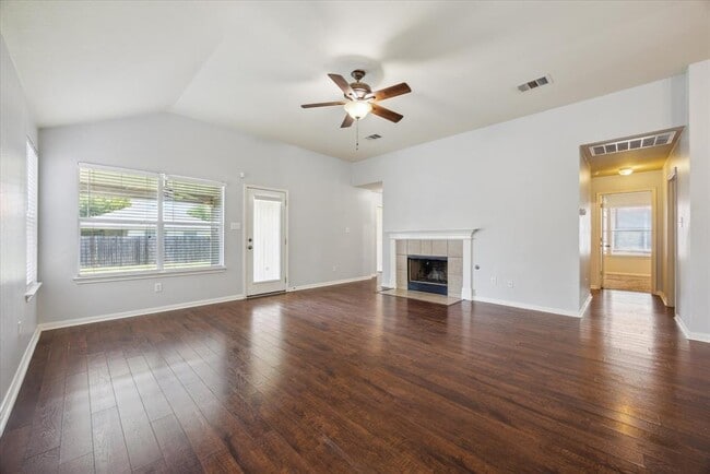 3813 Bandice Ln