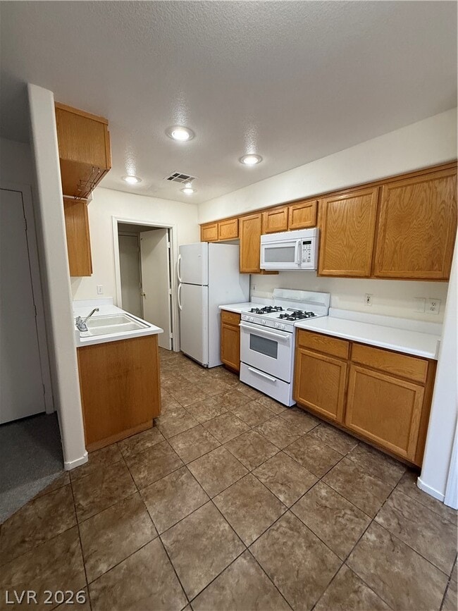 Photo - 792 Spotted Eagle St