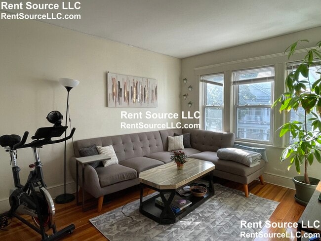 Photo - 104 Princeton St Unit 2ND FLOOR