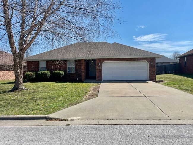 Building Photo - 6008 N 8th Ave