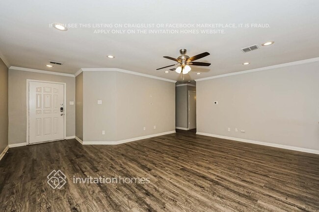 Photo - 704 Gibson St