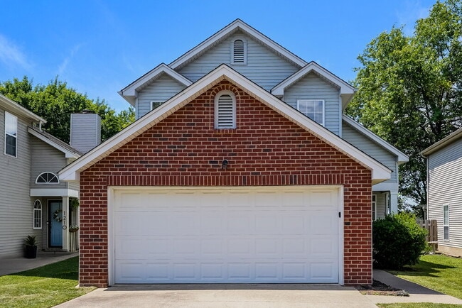 Building Photo - 1208 Wembley Dr