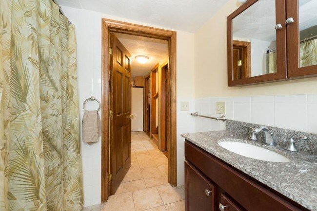 Photo - 585a Somerville Ave Unit A1