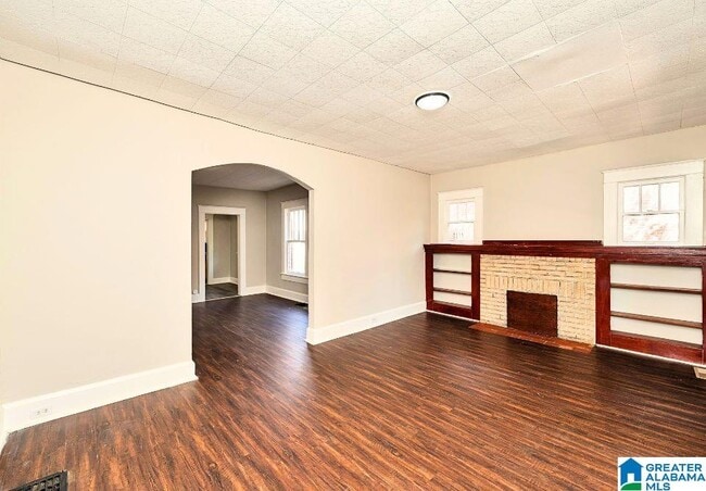 2812 20th Place Ensley