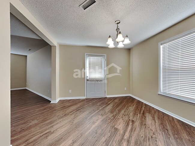 Photo - 505 Abbywood Cir