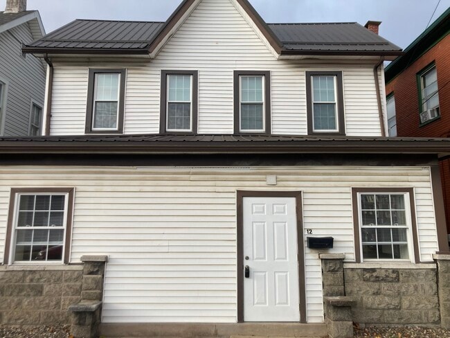 Building Photo - 12 W Southern Ave Unit 12