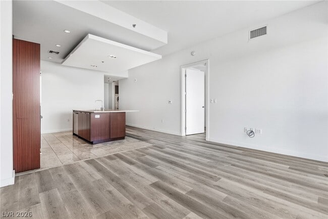 Photo - 4471 Dean Martin Dr Unit 1905