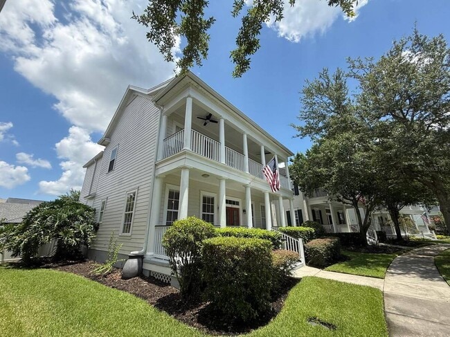 813 Oak Shadows Rd