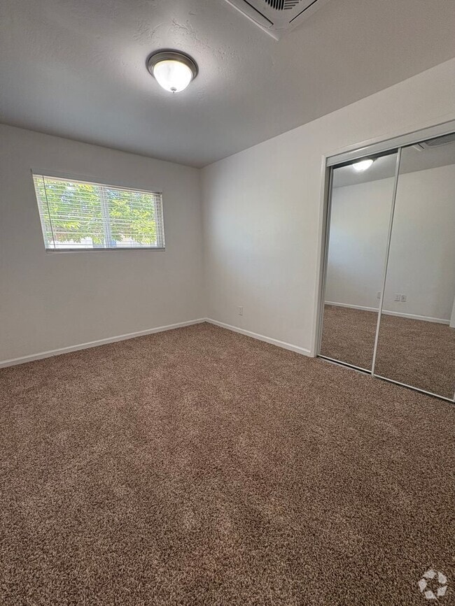 Building Photo - 3543-3545 Clairemont Mesa Blvd Unit 3543 Rental