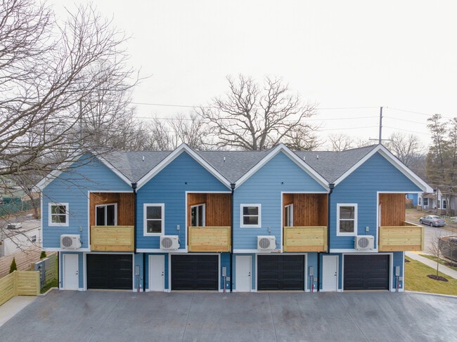 Building Photo - 1615 S Highland Park Ave