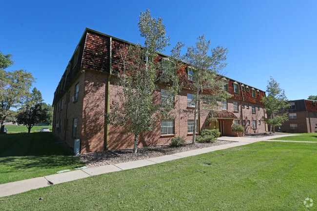 Garden Center Apartments