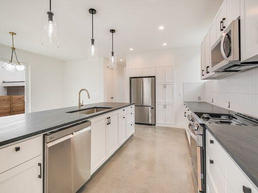 Photo - 7006 Bennett Ave