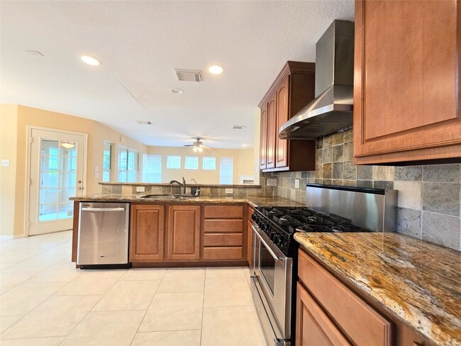 Photo - 134 W Greywing Cir