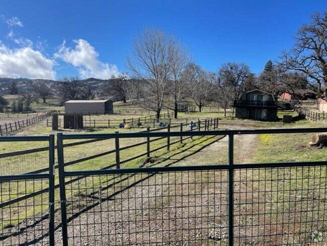 Building Photo - Completely Furnished - WITH FENCED CORRAL... Rental