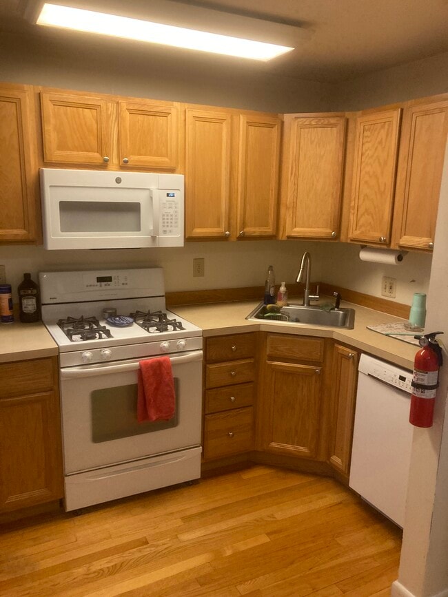 Photo - 1772 Willard St NW