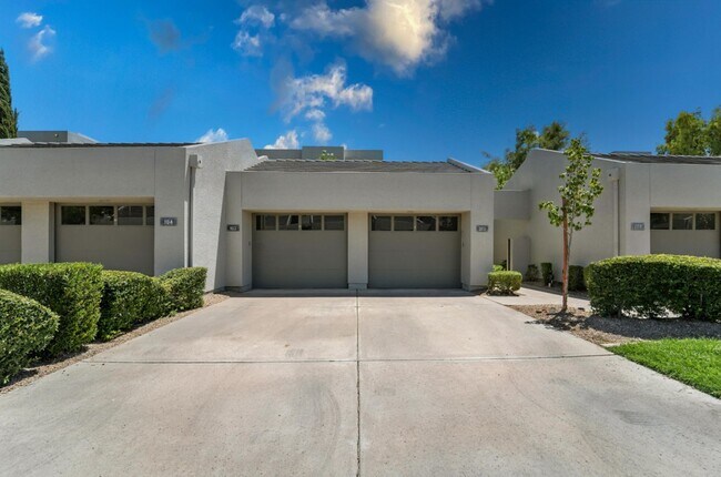 Photo - Beautiful 2-Bed, 2-Bath Condo in Gainey Ra...