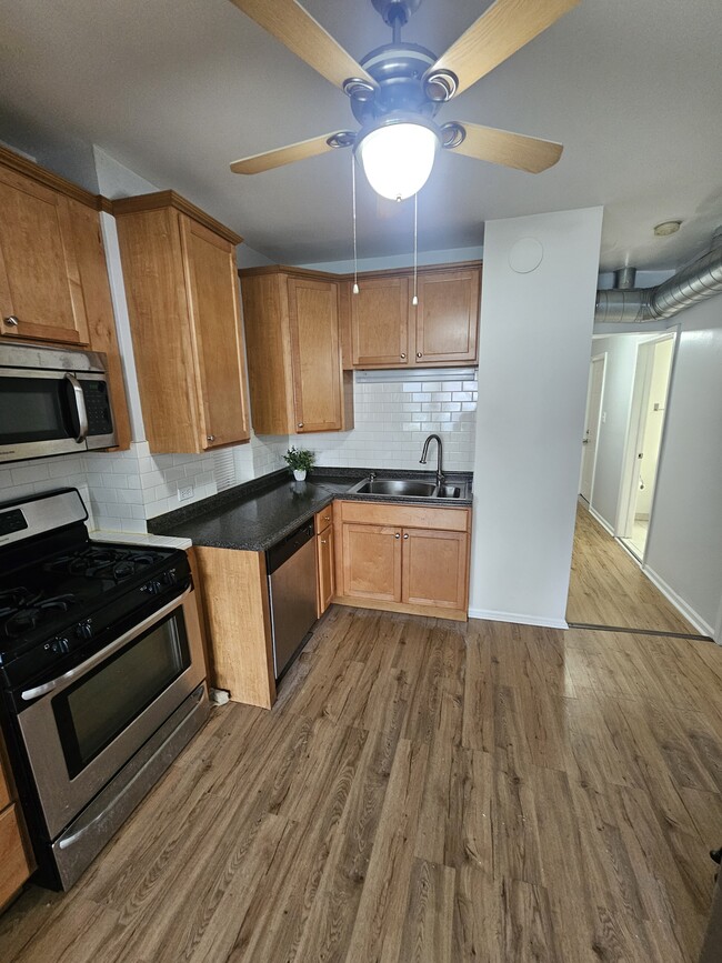 Photo - 2125 N Lorel Ave Apartments Unit Garden