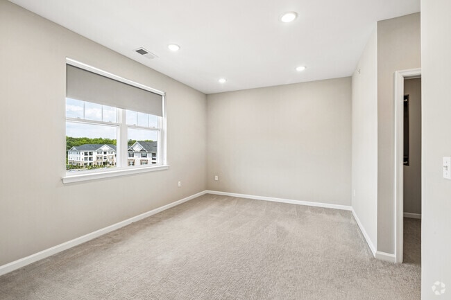 2BR, 2BA - 1,264SF - Primary Bedroom
