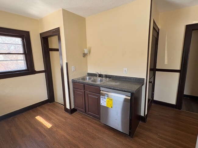 Photo - Home for Rent Northwest Rockford