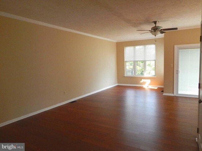 Building Photo - 862 N Waterford Ln Rental