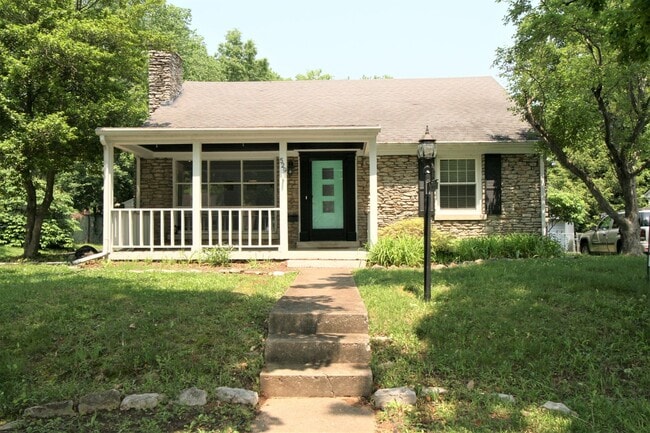 Building Photo - Adorable home located in southside of Lexington 20260604