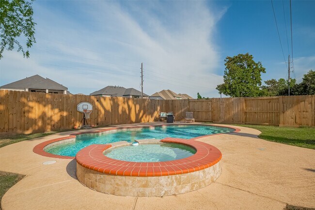 Photo - 3102 Colonel Ct Dr