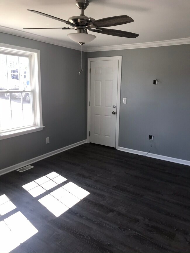 Photo - 84 Duluth Ave Unidad Upper