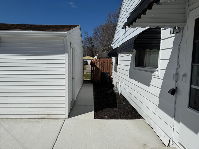 Photo - 3 bedroom 1 bath ranch style home